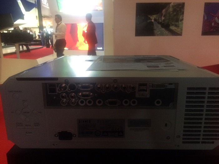 Панель разъемов EIKI EK-510U Панель разъемов EIKI EK-510U